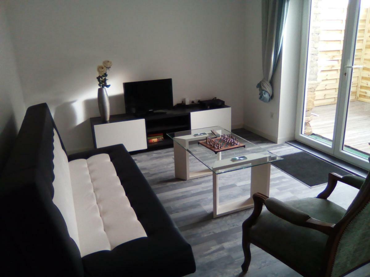 F2 Tout Confort Au Calme Apartamento Batilly  Exterior foto